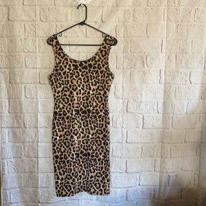 Absolutely ❤️ it !! bodycon leapard print dress L